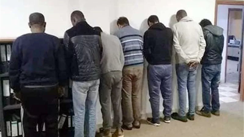 الداخلية تضبط تشكيل عصابى تخصص فى تزوير الأوراق الرسمية
