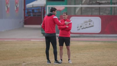 الأهلي يعلن نتيجة مسحة فيروس كورونا لإكرامي وصبحي