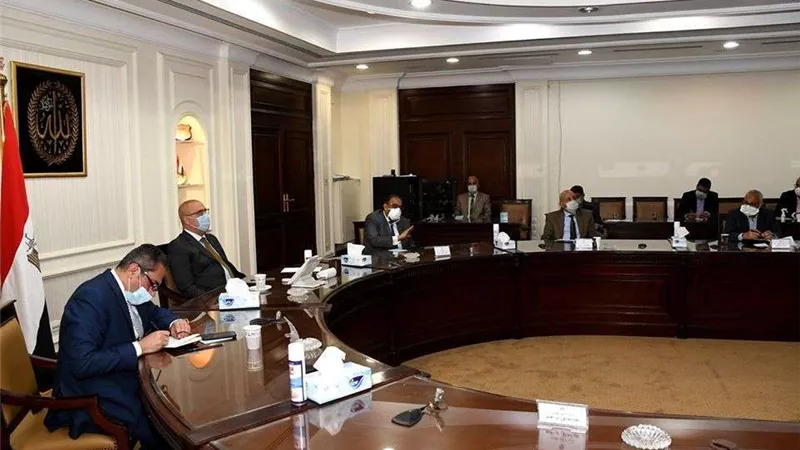 وزير الإسكان يتابع الموقف التنفيذي لمشروعي ممشى أهل مصر ومثلث ماسبيرو