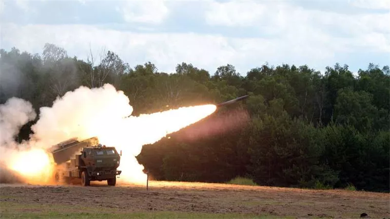 دونيتسك: أوكرانيا قصفت إيلوفايسك بصواريخ HIMARS الأمريكية