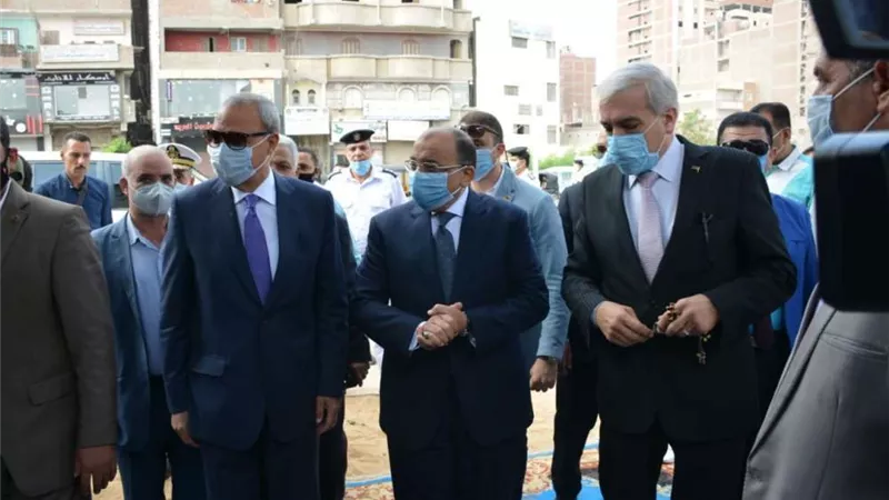 وزير التنمية المحلية ومحافظ القليوبية يتفقدان لجان امتحانات الثانوية العامة