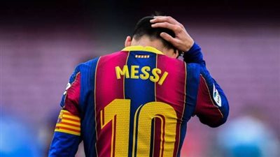 رئيس برشلونة يتعهد ببناء تمثال لميسي في الكامب نو