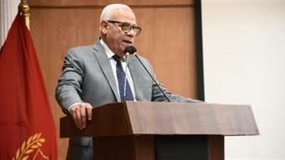 محافظ بورسعيد يناقش مقترح إنشاء كوبري لخدمة ميناء غرب بورسعيد