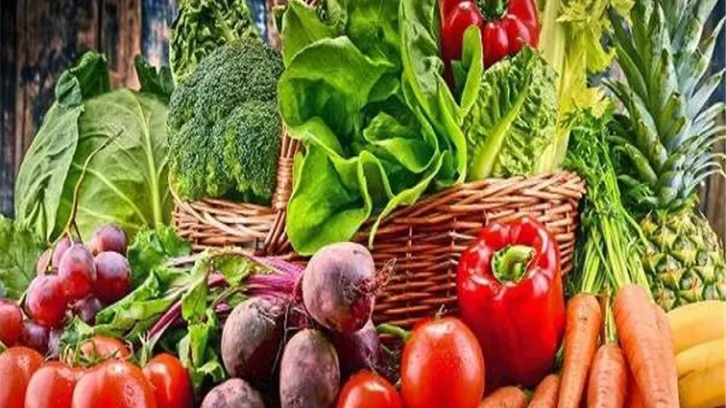 أسعار الخضروات والفاكهة اليوم السبت