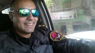والد الشهيد الرائد عمرو صلاح.. 