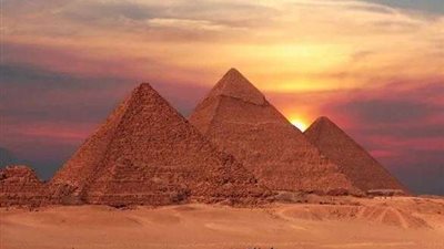 أهرامات الجيزة تستقبل عرض أزياء كريستيان ديور في ديسمبر
