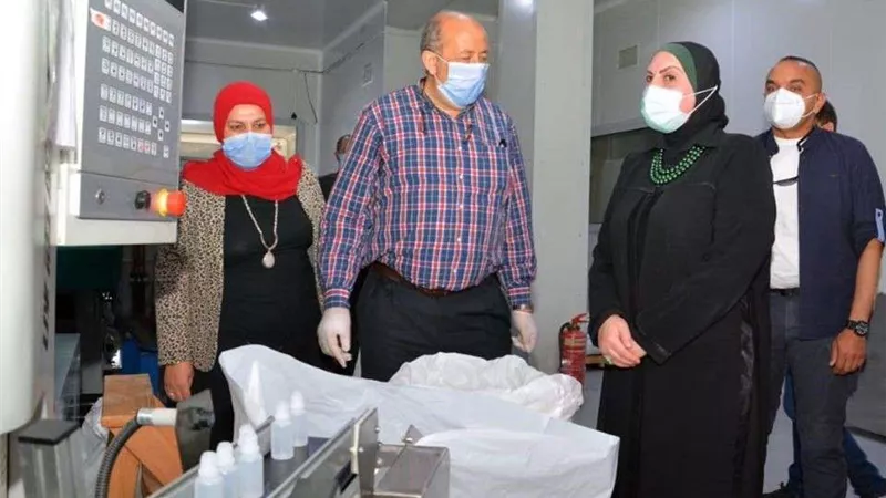 نيفين جامع: توجيهات رئاسية بالتوسع في إنشاء المجمعات الصناعية لتشجيع الشباب
