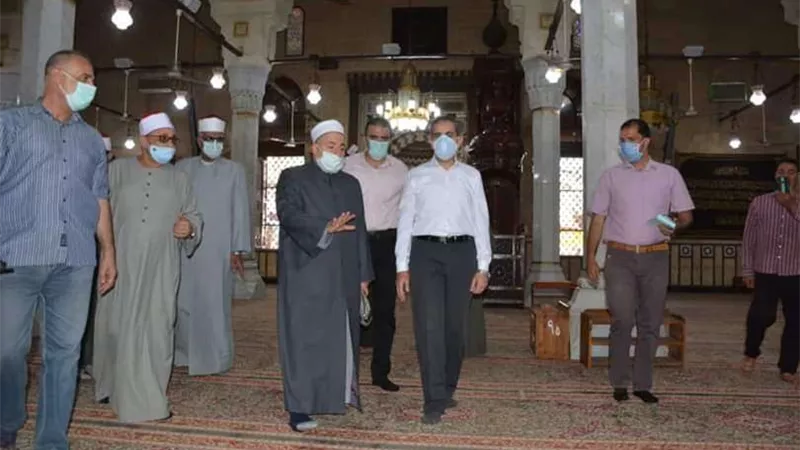 مساجد الغربية تستقبل المصلين وسط إجراءات وقائية للحد من 