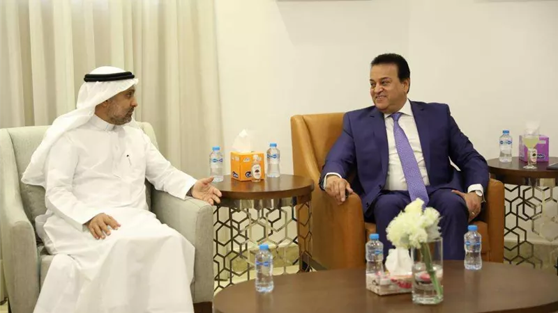 وزير الصحة السعودي يشيد بإنجازات مدينة الدواء المصرية