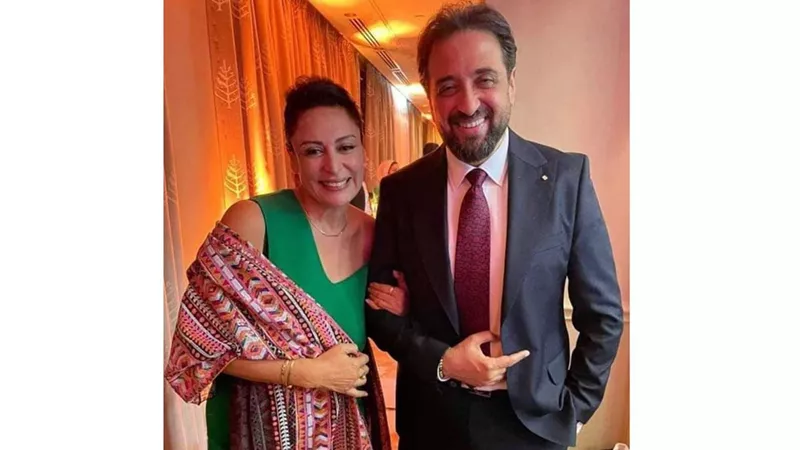 مذهولة من سرعة الانتشار .. منى عراقي تعلن زواجها من الدكتور أيمن رشوان