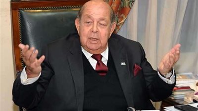 رجال الأعمال والوزراء يبحثون سبل دعم الحكومة للمشاريع الصغيرة والمتوسطة