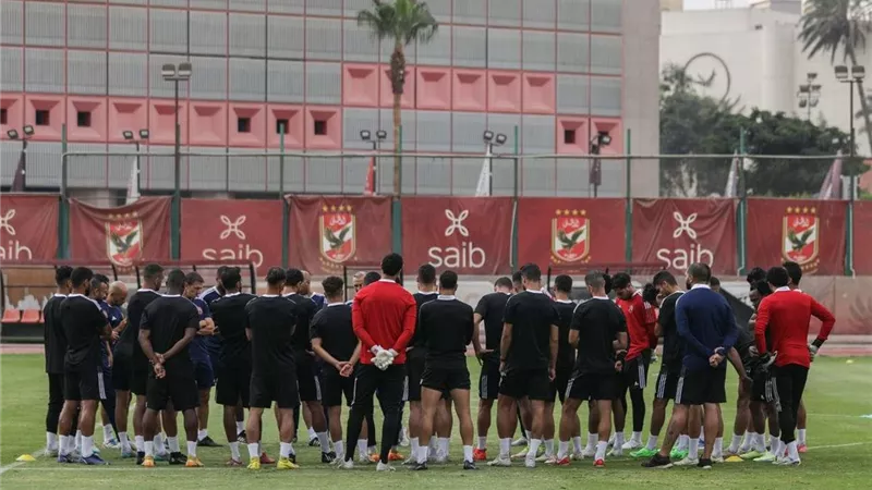 تحذيرات من كولر للاعبي الأهلي قبل مباراة المنستيري