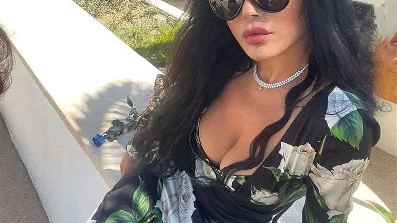 هيفاء عن لقاء فردوس عبد الحميد بمطار بيروت: أحلي صدفه