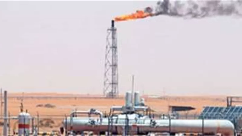 بتروسيف تبحث تطبيق مشروع استرجاع غازات الشعلة بقطاع البترول