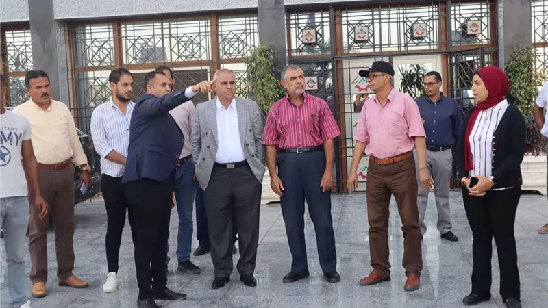 مسئولو الإسكان يتفقدون مشروعات الطرق والإسكان ورفع الكفاءة بمدينة 15 مايو