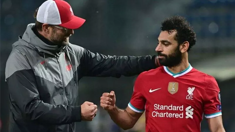 كيف غير كلوب رأيه في محمد صلاح بعد ثلاثية رينجرز؟