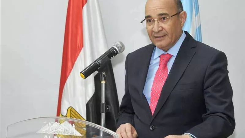 عضو بالغرف التجارية: يحق للعاملين في الخارج استيراد سيارة للاستخدام الشخصي