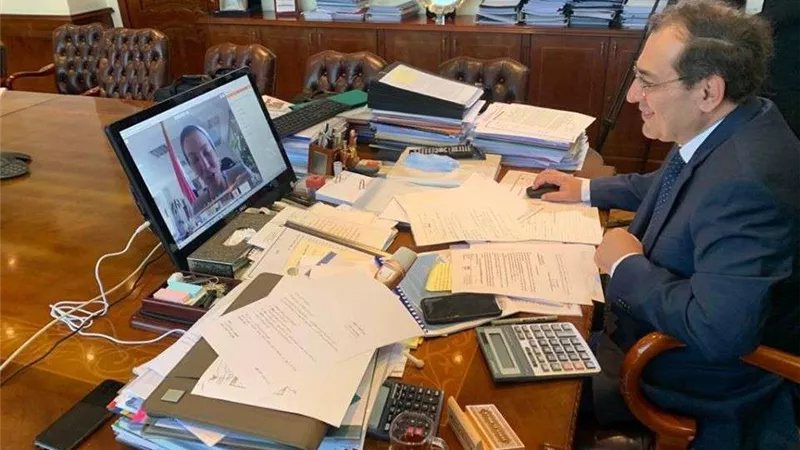 لجنة التوافق والإصلاح البيئي تعقد اجتماعها الدوري برئاسة وزيري البترول والبيئة