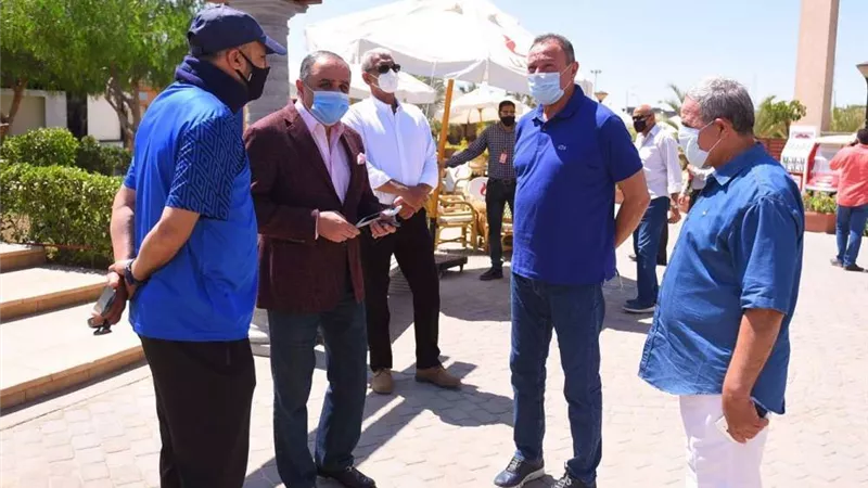 الخطيب يتفقد فرع زايد ويطمئن على الإجراءات الاحترازية لاستقبال الأعضاء