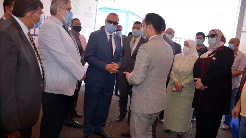 محافظ القليوبية ورئيس جامعة بنها يفتتحان خدمة 