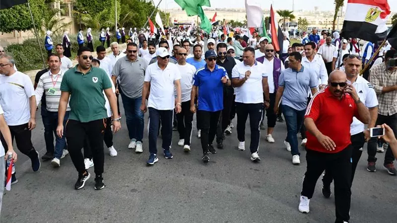 وزير الشباب والرياضة ومحافظ الجيزة يقودان ماراثون رياضى بمناسبة احتفالات انتصارات أكتوبر