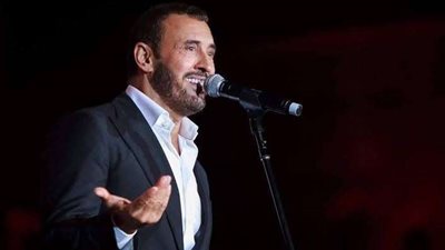 بعد حفله في الأردن ..  كاظم الساهر  يشكر فرقته