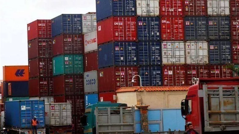الجمارك تصدر ضوابط  بخصوص آلية تخريد البضائع المعروضة للبيع