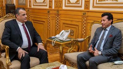 وزير الإنتاج الحربي: مؤمنون بأهمية تنفيذ المشروعات والمبادرات التى تخدم الشباب