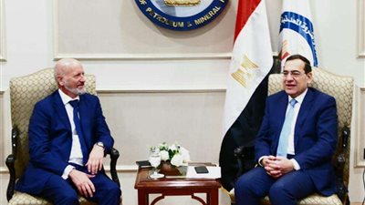 وزير البترول يبحث مع سفير فنلندا ومسئولى نوكيا التعاون في مجالات التحول الرقمى