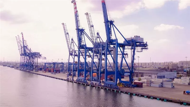 بالفيديو.. شاهد أهم الأعمال التنفيذية التي تجرى حاليا بميناء غرب بورسعيد