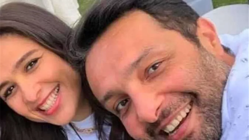 آخرهم شيرين عبد الوهاب وياسمين عبد العزيز.. خلافات الفنانات مع أشقائهن