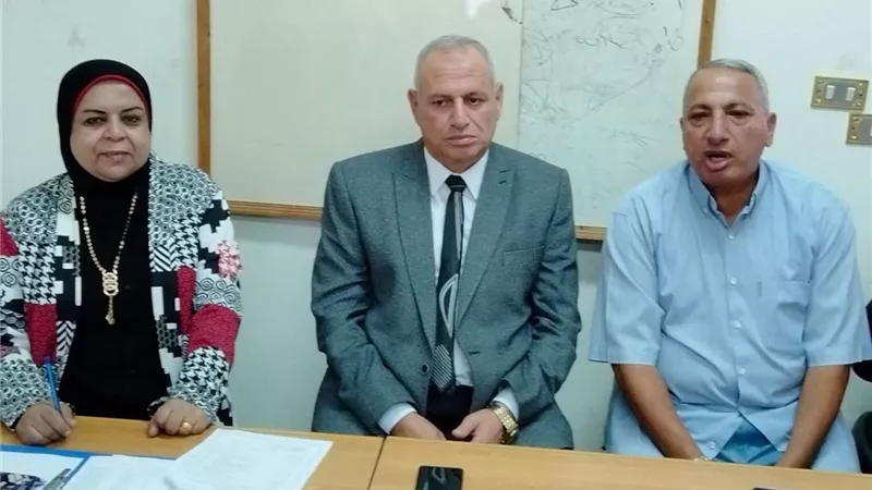 افتتاح البرنامج التدريبي لحماية البيئة وتحليل الأسمدة بالبحيرة