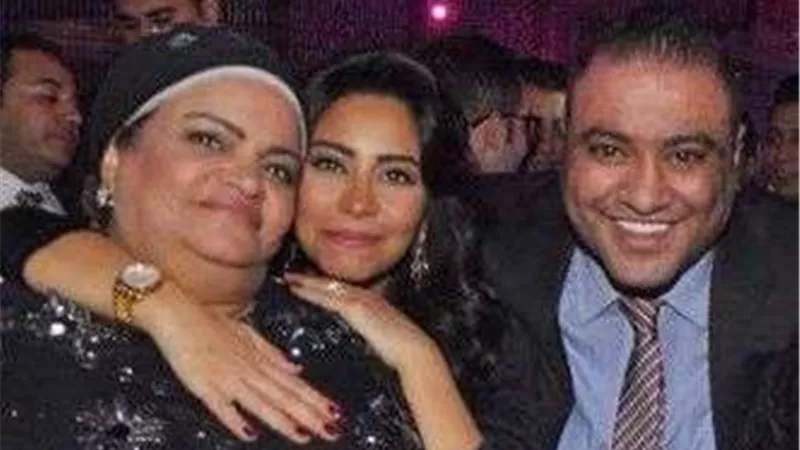 طردت أختها وتخلت عن بناتها.. تصريحات والدة شيرين عبد الوهاب