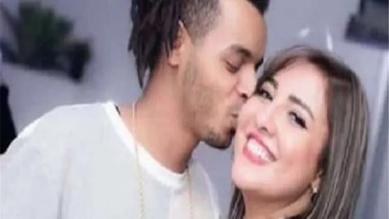 شاهد.. مي كساب تستعيد ذكريات زواجها.. 
