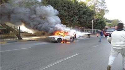 إصابة 4 أشخاص بعد اشتعال النيران بسيارة ملاكي ببني سويف