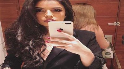 مريم عامر منيب تنشر صورة لوالدها ورجاء الجداوي وحسن حسني.. شاهد ماذا قالت!