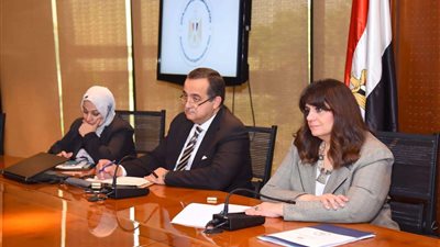 وزيرة الهجرة للمصريين فى الخارج: اجهزوا.. لهذا السبب.. فيديو