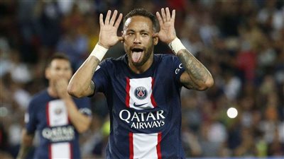 نيمار يسخر من ترتيب اللاعيبين في الكرة الذهبية