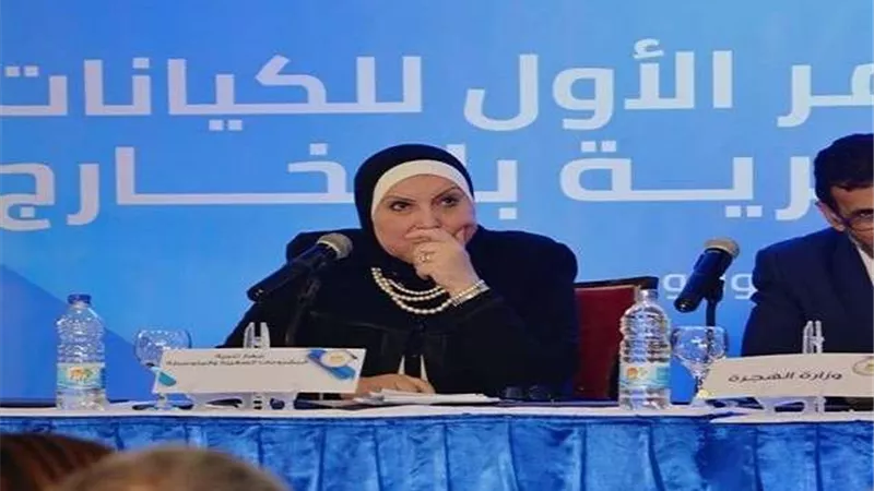 وزيرة التجارة تبحث مع أعضاء جمعية رجال الأعمال زيادة الصادرات خلال جائحة كورونا