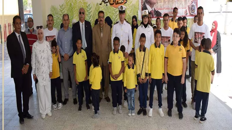 الداخلية تشارك عدد من المدارس للاحتفال باليوم العالمي للمكفوفين
