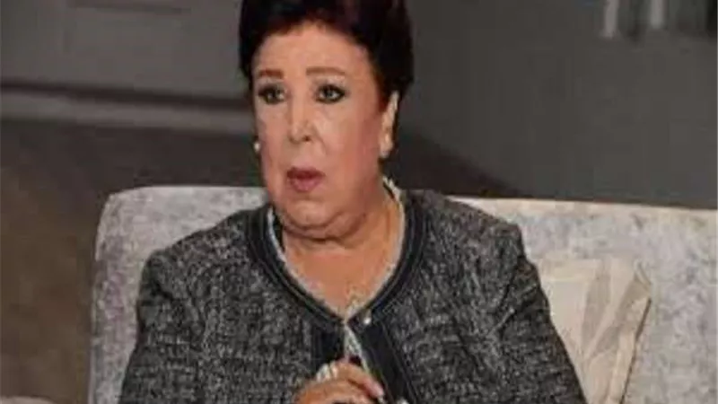 رجاء الجداوي تروي سر حبها لـ دلال عبد العزيز وميرفت أمين.. تفاصيل