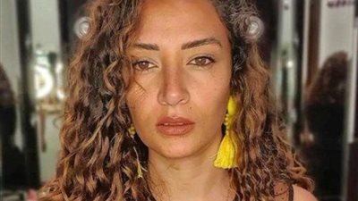 بعد انتشار الظاهرة.. مدرس يتحرش بالفنانة ياسمين غيث (فيديو)