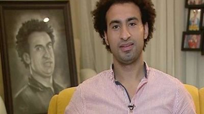 وسط حمام السباحة.. علي ربيع ينشر صورة برفقة سعيد حامد