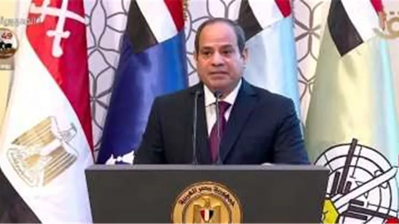 السيسي: الرمال السوداء محتاج متابعة بدقة شديدة