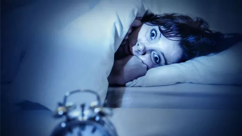 أبرزها الموز.. أطعمة تساعد فى علاج الأرق