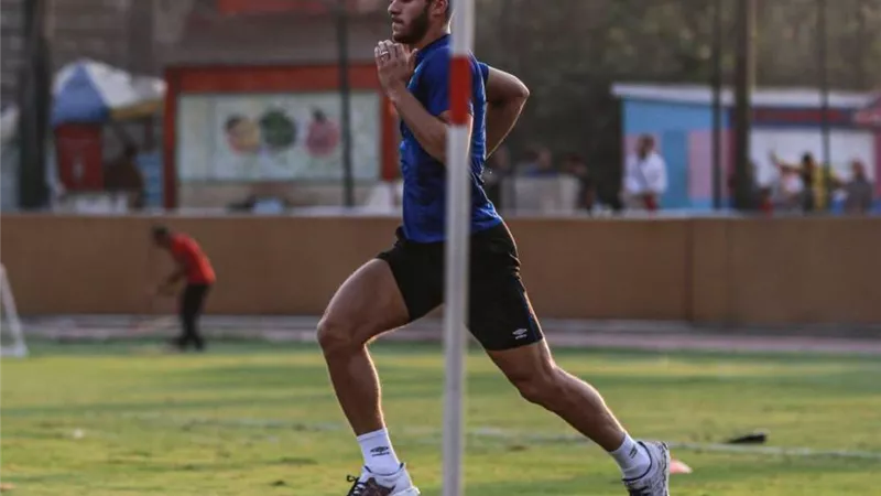 شوبير: الأهلي اتخذ قرارًا نهائيًا بشأن رمضان صبحي