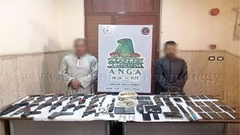 ضبط تشكيل عصابي بحوزته 33 طربة لمخدر الحشيش بسوهاج