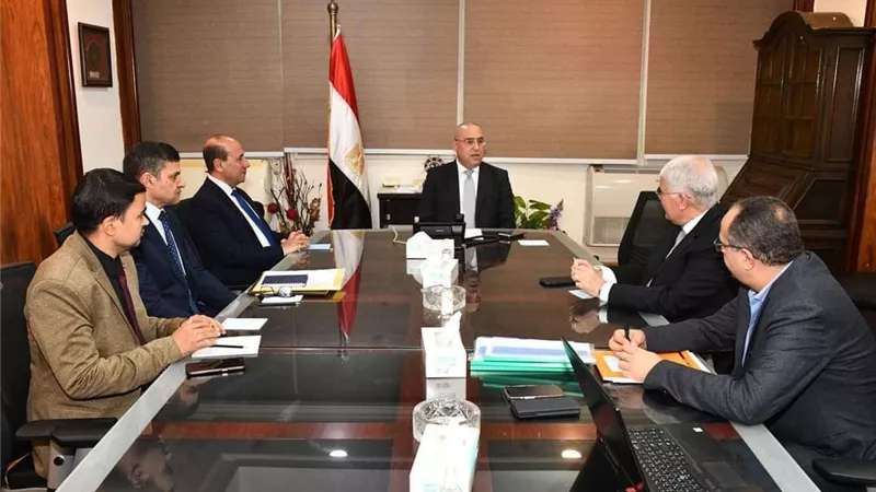 «الجزار» يتابع الموقف التنفيذي لمشروع سد ومحطة 
