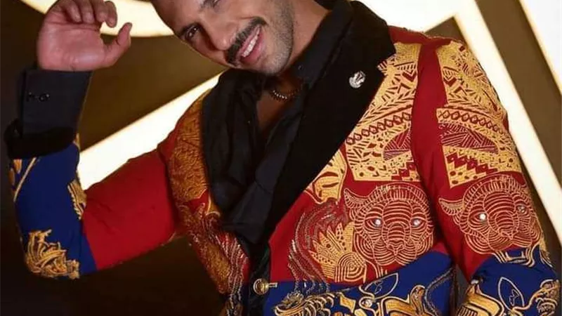 آسف للجميع.. حسن أبو الروس برفقة نمبر وان
