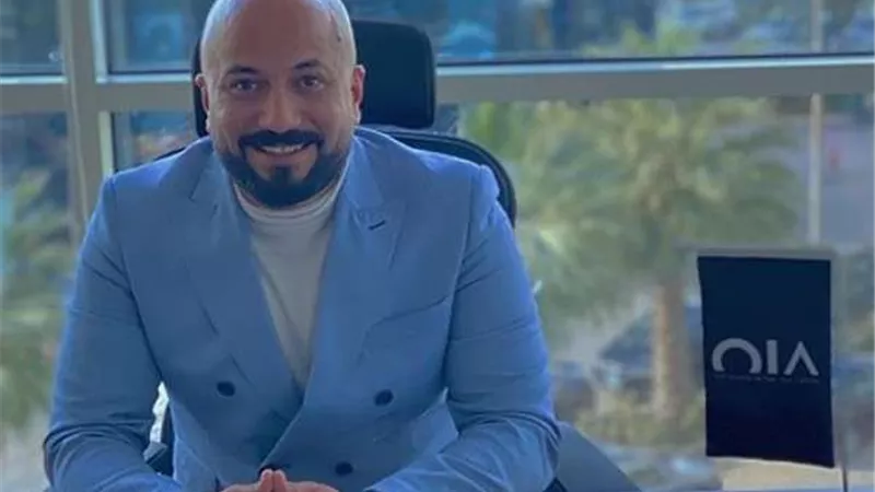الموت يفجع الفنان كريم مأمون.. صور
